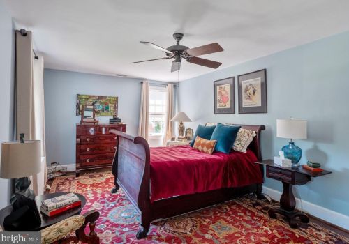 301 Glendale Ave, Alexandria VA 22301-2407 exterior