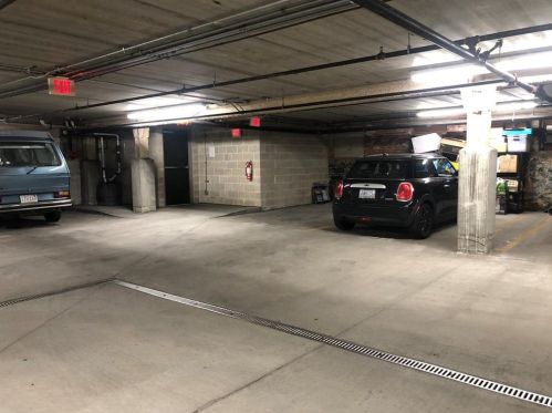 589 Atwells Ave, Providence RI  02909-2472 exterior