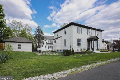 281 Rhoads Ave, Tavistock NJ  08033-1470 exterior