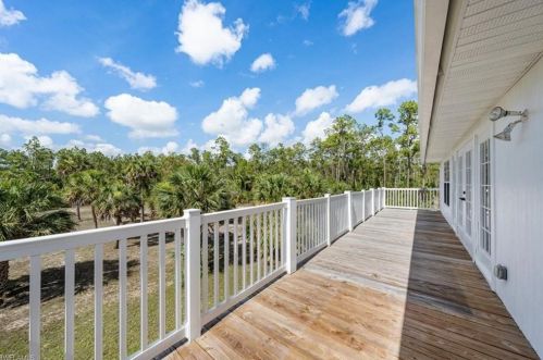 620 12 Ave, Naples FL 34120-2304 exterior