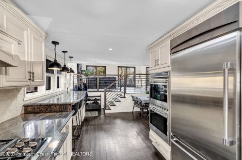 218 Chandler Rd, Jackson Twp NJ  08527-4339 exterior