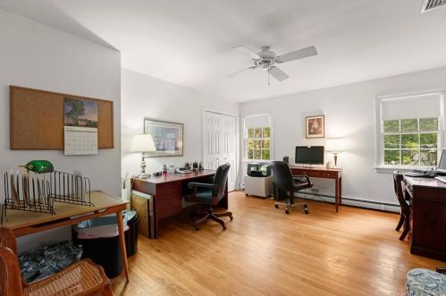 283 Danbury Rd, Ridgefield CT 06877-3214 exterior