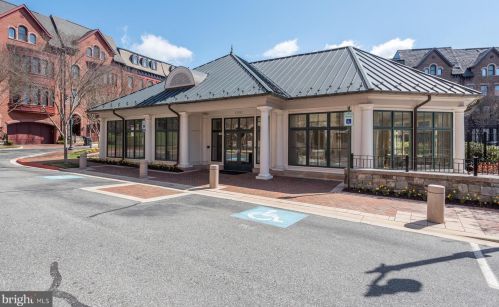 12561 Ansin Cir Dr, Rockville MD 20854-6912 exterior