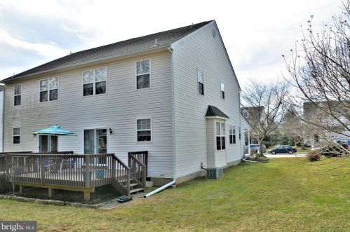 52 Steeplechase Cir, Chester PA 19014-1463 exterior