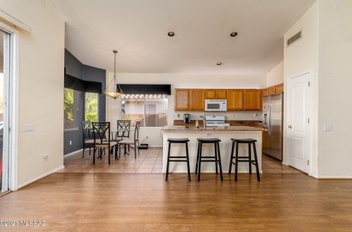 12286 New Dawn Ave, Tucson AZ 85755-1607 exterior