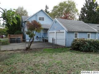 1095 Garnet St, Salem, OR 97301-1375