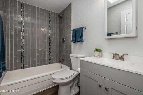 8189 20th St, Tucson AZ  85710-5960 exterior