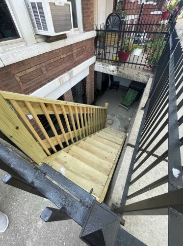 2015 21st Pl, Chicago IL 60608-4159 exterior