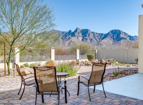 11768 Labyrinth Dr, Tucson, AZ 85737-3438