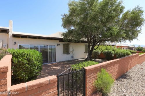 641 Paseo Del Prado, Green Valley AZ 85614-1974 exterior