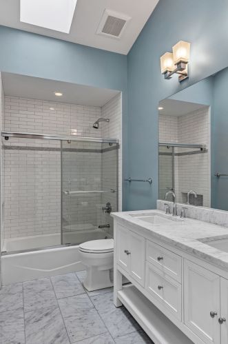 3800 Paulina St, Chicago IL 60609-2057 exterior