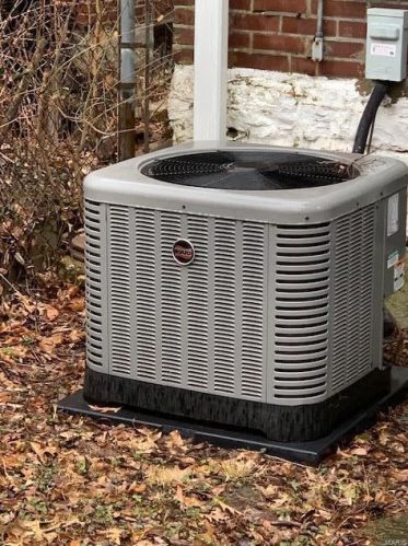 3119 Rolla Pl, Saint Louis, MO 63115-3208