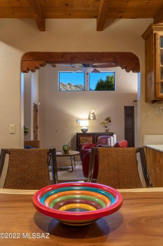 321 Golf Vw Dr, Tucson AZ 85737-9701 exterior