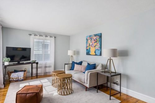 569 Woonasquatucket Ave, Providence RI  02911-1639 exterior