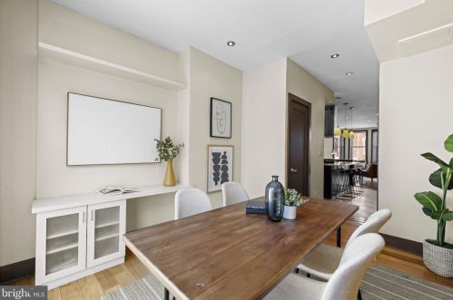 706 4th St, Washington DC  20003-4205 exterior