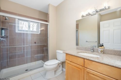 24 Dominic Dr, Rockaway NJ 07866-3712 exterior