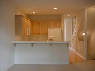 4814 2nd Ave, Portland OR  97239-2889 exterior