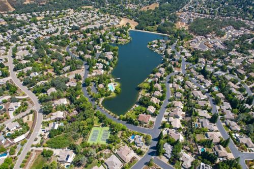 3116 Collingswood Dr, Folsom CA  95762-6214 exterior