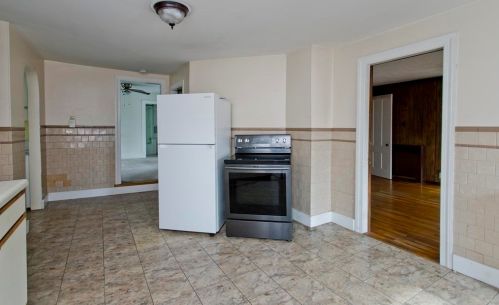 4 Eddy St, Ware MA 01082-1351 exterior