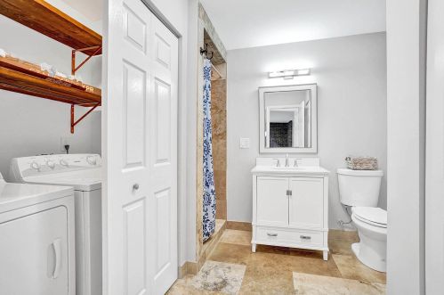 277 12th St, Boca Raton FL  33432-7170 exterior