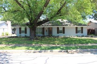 505 Hanover Ln, Irving TX  75062-8919 exterior