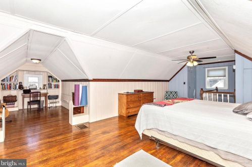 604 Forest Glen Rd, Silver Spring MD 20910-1122 exterior