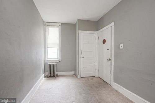 2513 American St, Philadelphia PA 19140-5724 exterior