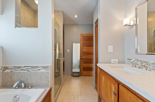 2614 Lawndale Ave, Chicago IL 60655-3313 exterior