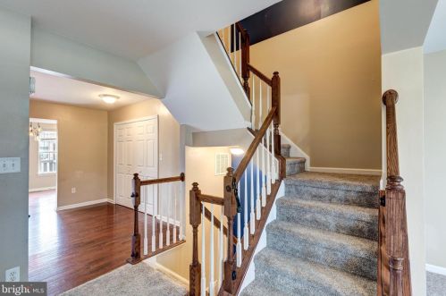 711 Grant Dr, Hanover PA  17331-2079 exterior