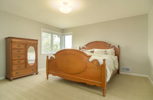 1282 Donegal Dr, Saint Paul MN 55125-3306 exterior