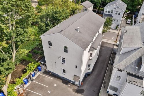 91 Peace St, Providence RI 02907-1550 exterior