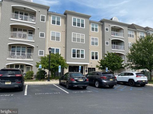 247 Masterson Ct, Trenton NJ  08618-1443 exterior