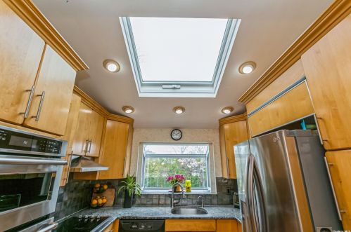 722 Eagle Dr, Valley Stream NY  11581-3540 exterior