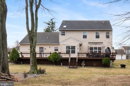 3056 Dovecote Dr, Quakertown, PA 18951-5021