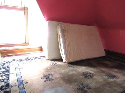 829 Euclid Ave, Pittsburgh PA 15206-1612 exterior