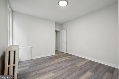 24 51 St, Philadelphia PA 19139-2726 exterior