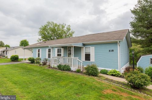 518 Pheasant Rdg Cir, Lancaster PA exterior