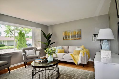 5170 70th St, Milwaukee, WI 53218-3940