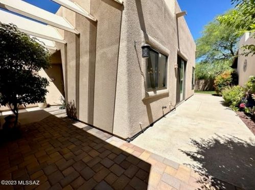 4061 Quiet Moon Dr, Tucson AZ  85718-3427 exterior