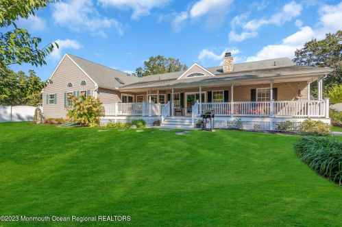 298 Trenton Ave, Berkeley Township NJ 08721-2315 exterior