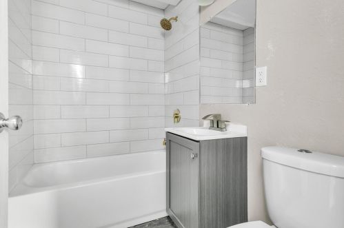 2643 3rd St, Milwaukee WI 53207-1409 exterior