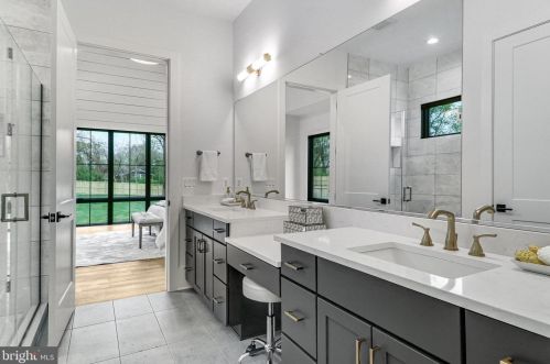 1113 Ingleside Ave, Mc Lean VA  22101-2131 exterior