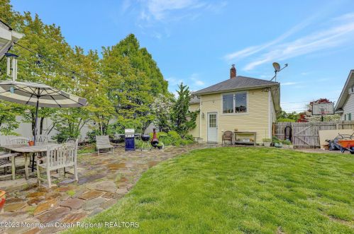 17 Locust Ave, West Long Branch NJ  07764-1547 exterior