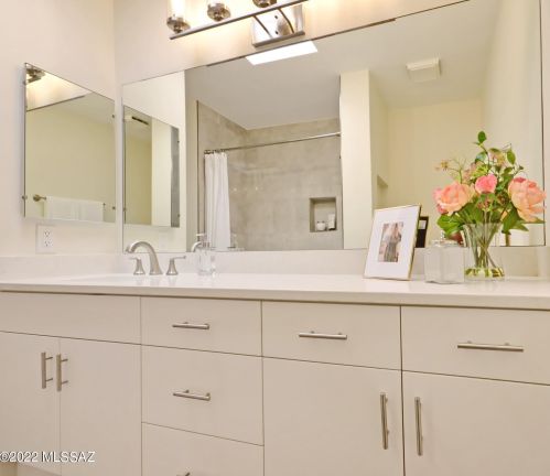 5837 Paseo Ventoso, Tucson AZ  85750-1131 exterior