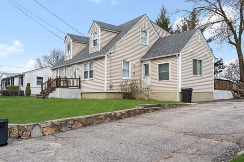 16 Laurel St, Providence, RI 02919-3922