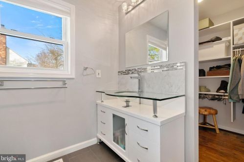 11600 Coldstream Dr, Rockville MD 20854-3619 exterior