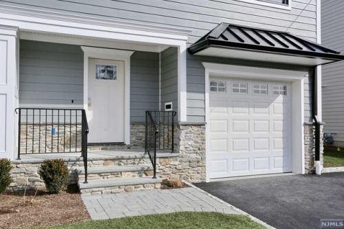 57 Forest Ave, Paterson NJ  07506-1826 exterior