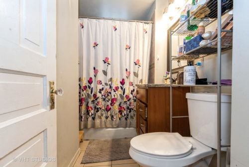 1632 Tripp Ave, Chicago IL 60639-4833 exterior