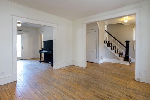 437 Fry St, Saint Paul MN 55104-2390 exterior