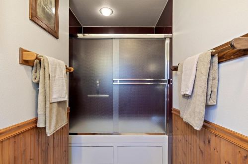 1601 Baywood Ln, Davis CA 95618-1409 exterior